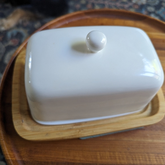 Scandi design butter dish - Picture 2 of 2